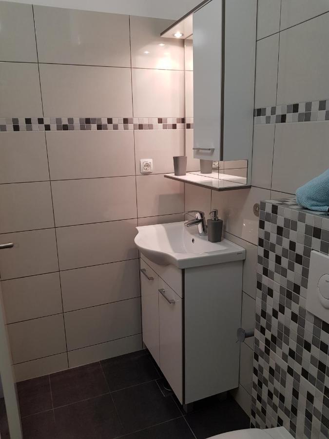 Apartments Ruzica Zaostrog Ngoại thất bức ảnh