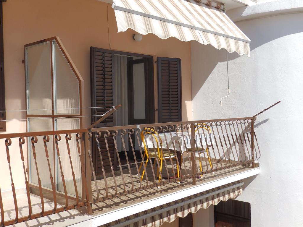 Apartments Ruzica Zaostrog Ngoại thất bức ảnh