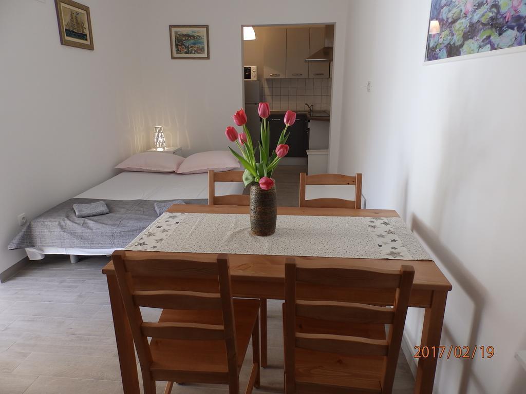 Apartments Ruzica Zaostrog Ngoại thất bức ảnh